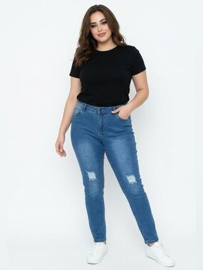 NWT Fashion Nova SZ 1X “Booty lifter skinny jeans” med. blue wash/waist 32”-38”